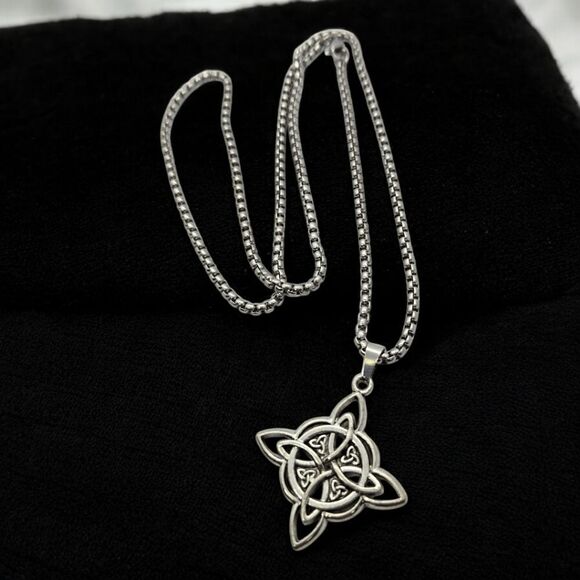 Irish Celtic Cross Trinity Knot Pendant Necklace Stainless Steel Witch Knot NWT - Picture 4 of 8